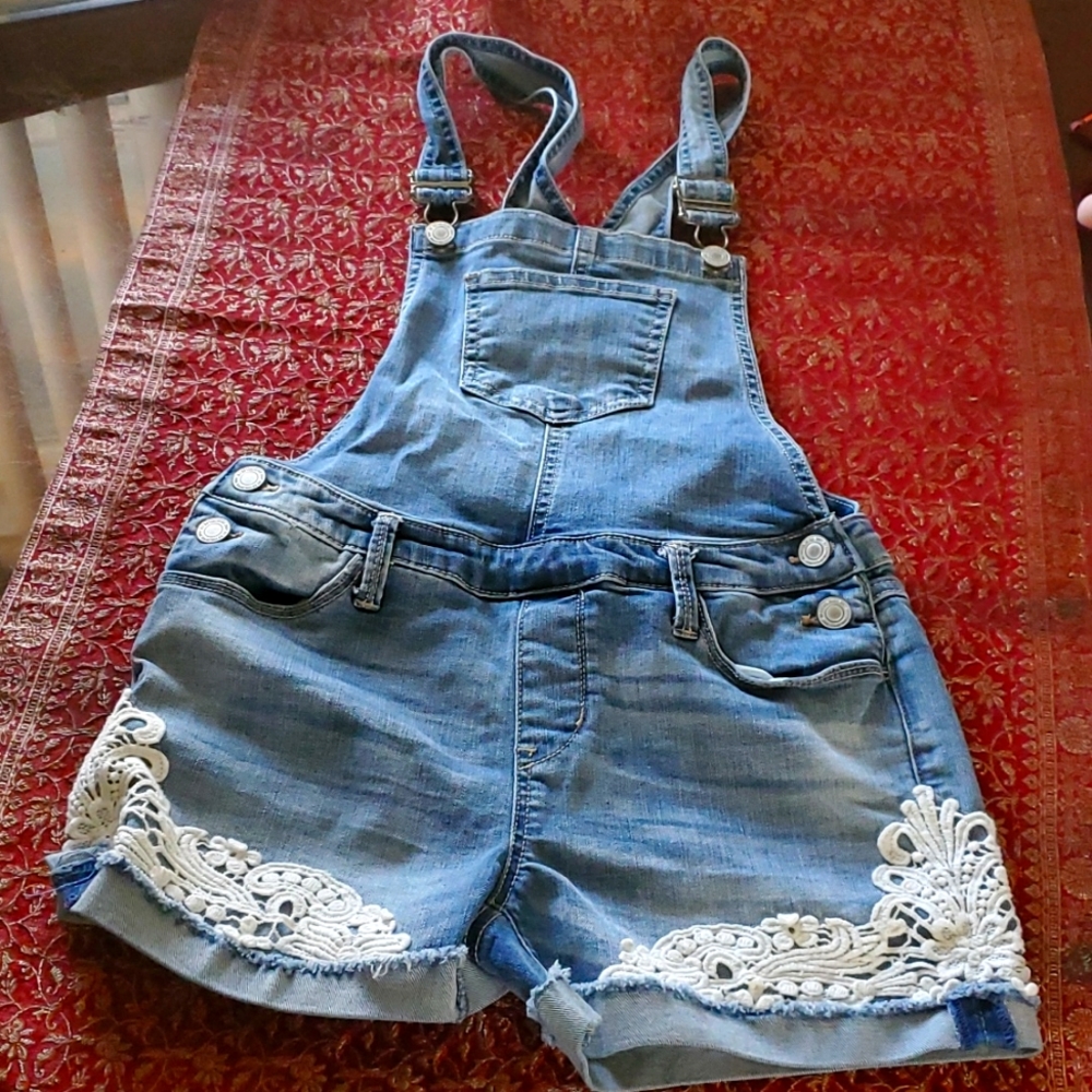 So brand girls Jean overall shorts with white lace sz 12